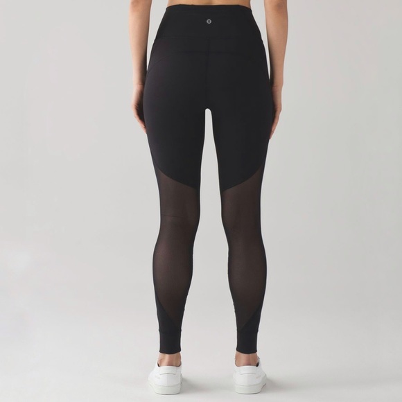 lululemon athletica Pants - Lululemon | Hot Like Agni Pant in Black Size 10 Mesh